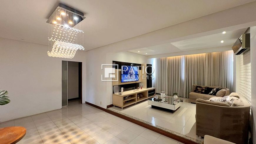 Apartamento. Praça Batista Campos. 3 Quartos, sendo 2 suítes.