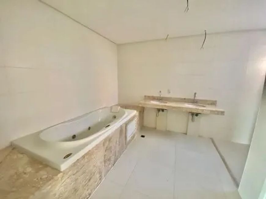 Belíssimo Apartamento no Ed. Mirage Bay
