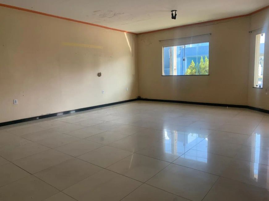 Casa térrea para venda tem 200 m² com 3 quartos, sendo 2 suítes em Tapanã (Icoaraci) - Belém - PA