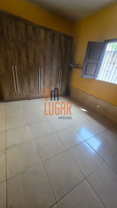 Casa ampla com 3 quartos para venda na Alameda Katrina, Coqueiro