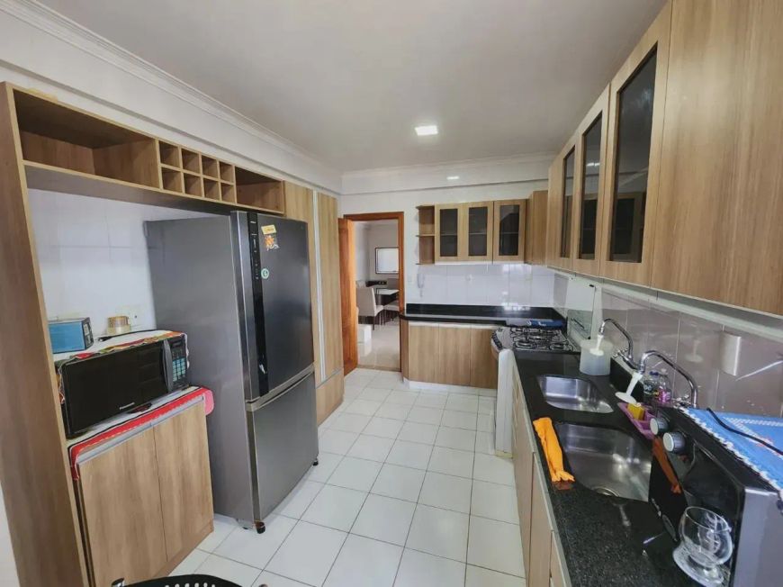 VENDO NO BAIRRO DA BATISTA CAMPOS COM 3 SUITES + 2 VAGAS DE GARAGEM