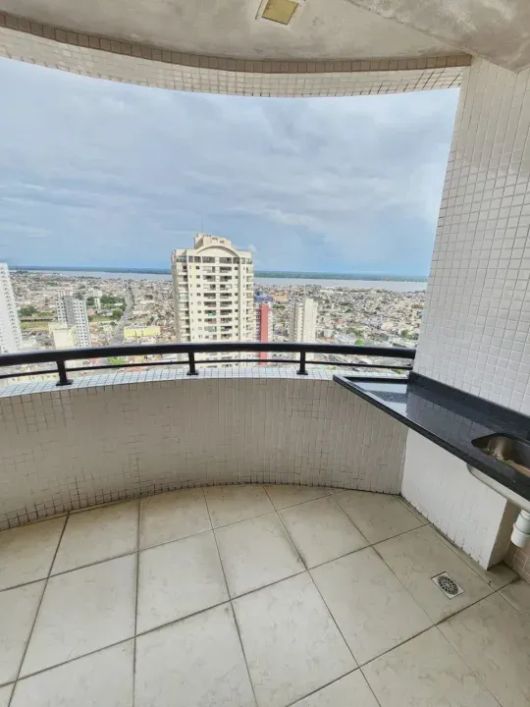 VENDO NO BAIRRO DA BATISTA CAMPOS COM 3 SUITES + 2 VAGAS DE GARAGEM