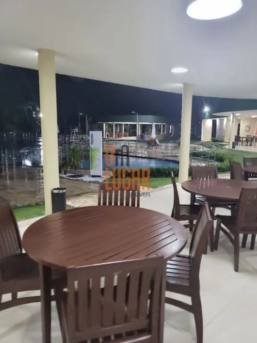 Um Lugar Imóveis vende um lote no condomínio Residencial Alphaville, localizado na Av. Jader Barbalh
