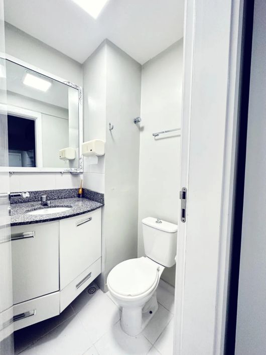 Vendo Sala Comercial Mobiliada no Edifício Next Office - R$ 280.000,00 (somente a vista)