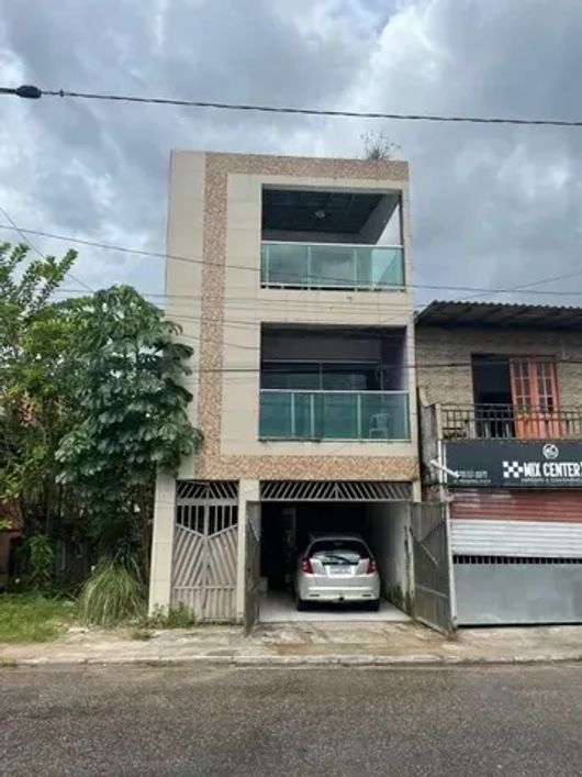 Casa Perimetral - 330 m² com 4/4 sendo 1 suíte + salão de eventos - Belém - PA