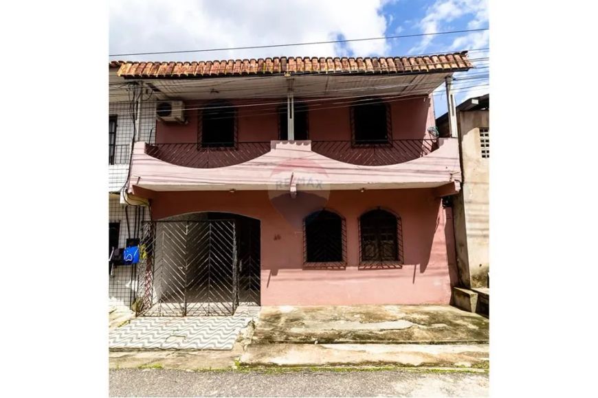 Casa Duplex no Centro de Belém – Espaço, Conforto e Localização Privilegiada