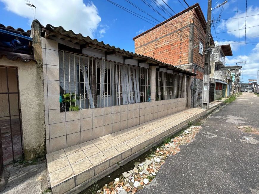 CASA COM 4 QUARTOS À VENDA NO CONJ. PANORAMA XXI