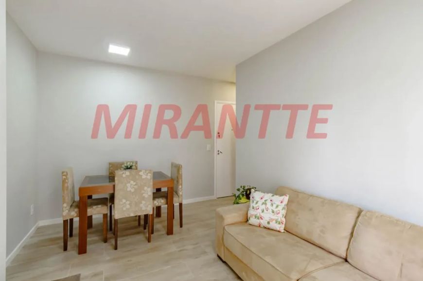 Apartamento de 49m² com 2 quartos em Limão