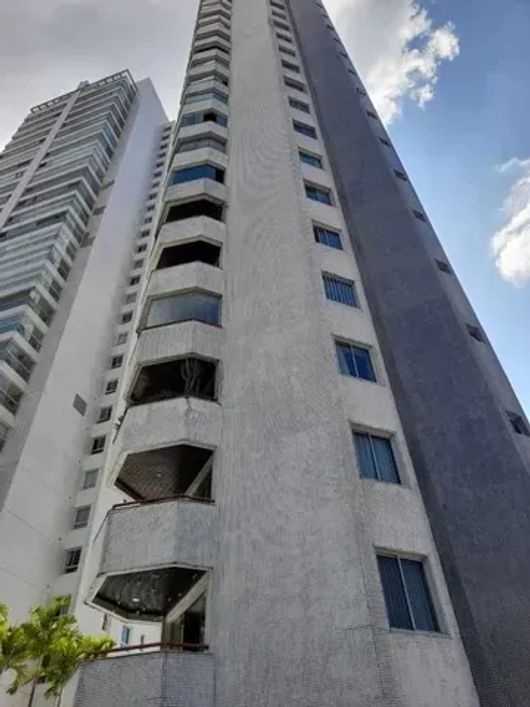 VENDO AMPLO APARTAMENTO NO CENTRO DE BELÉM COM LOCALIZAÇÃO PRIVILEGIADA, APROVEITE !