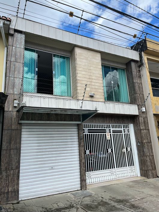 Casa na Travessa Éneas Pinheiro