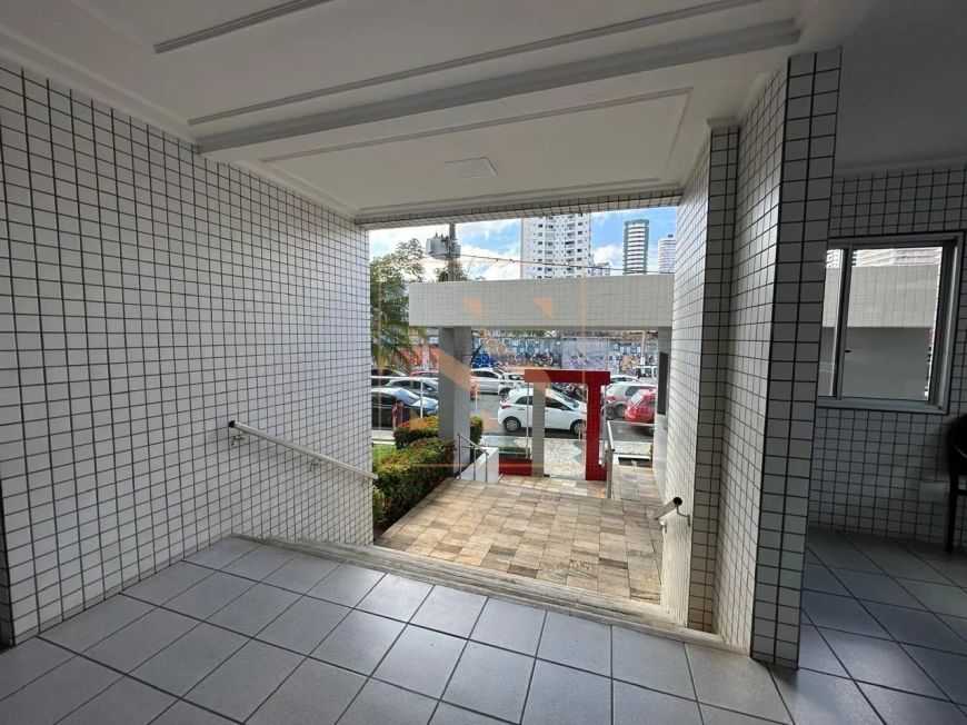 Apartamento à venda, bairro Umarizal 3 suítes, 2 salas, 5 banheiros, 2 vagas de garagem, 137m²!