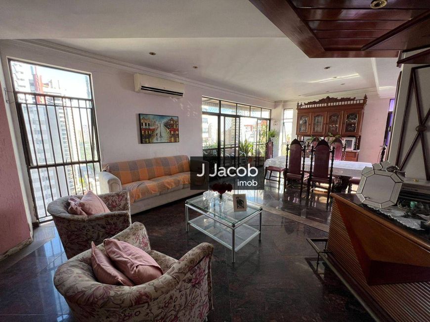 Vendo apartamento 4 quartos, 230 m² no Ed. Monte Carlo - Bairro Umarizal