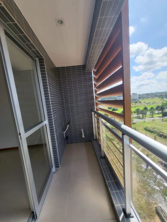 Ed. Breezer Residence 2/4