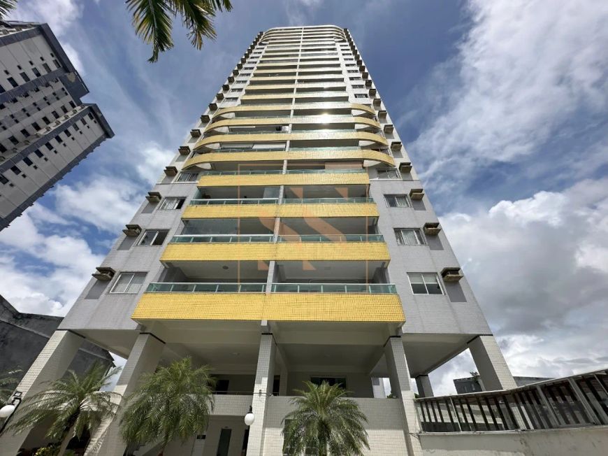 Apartamento à venda no bairro: 02 quartos, 01 suíte, 02 salas, 03 banheiros, 2 vagas, 109m². Venha c