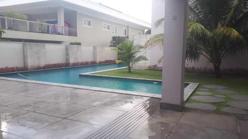 Casa de condomínio 1100 m. com 5 suítes em Mangueirão - Belém - PA