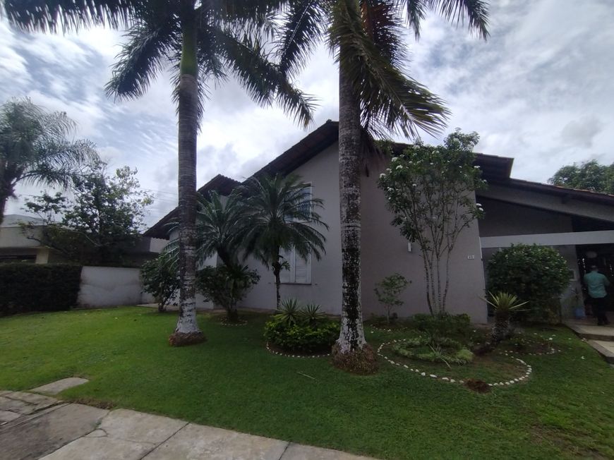 Lotus vende belíssima casa no Cristal Ville