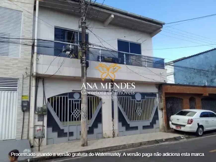 Casa no Conjunto Promorar com 240 m² com 2 apartamentos anexos