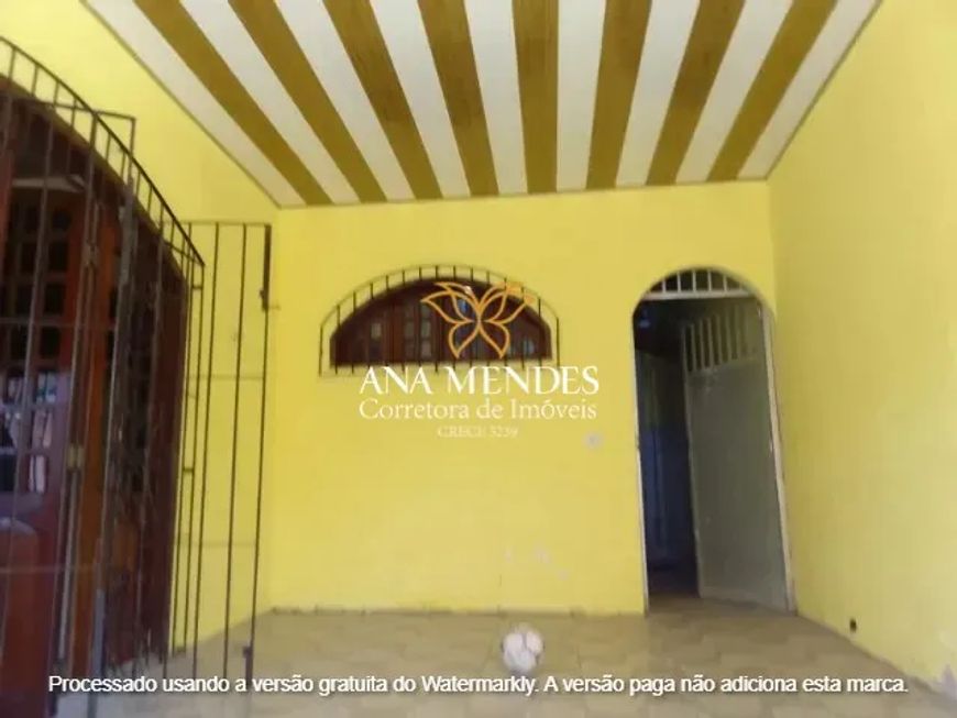 Casa no Conjunto Promorar com 240 m² com 2 apartamentos anexos
