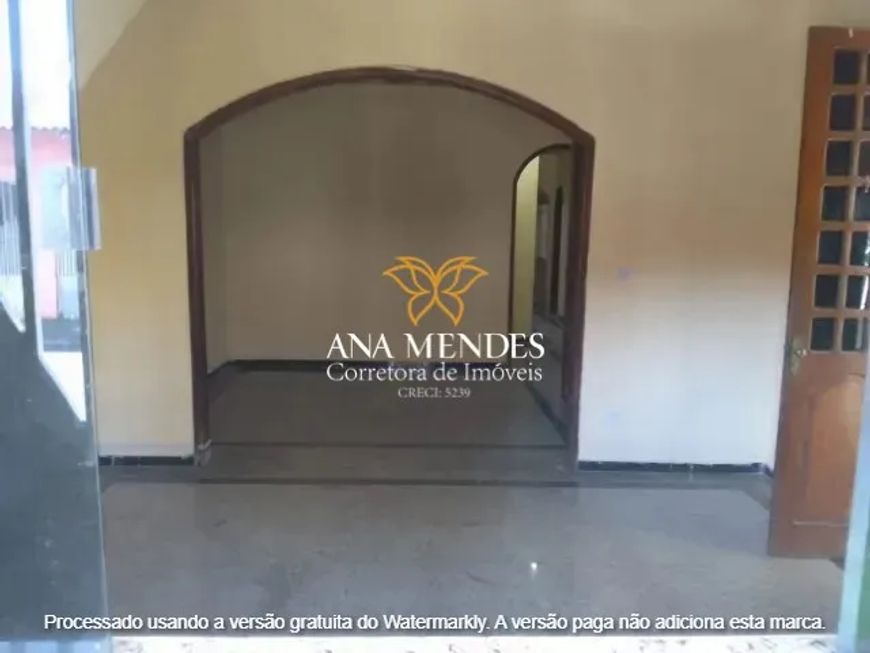 Casa no Conjunto Promorar com 240 m² com 2 apartamentos anexos