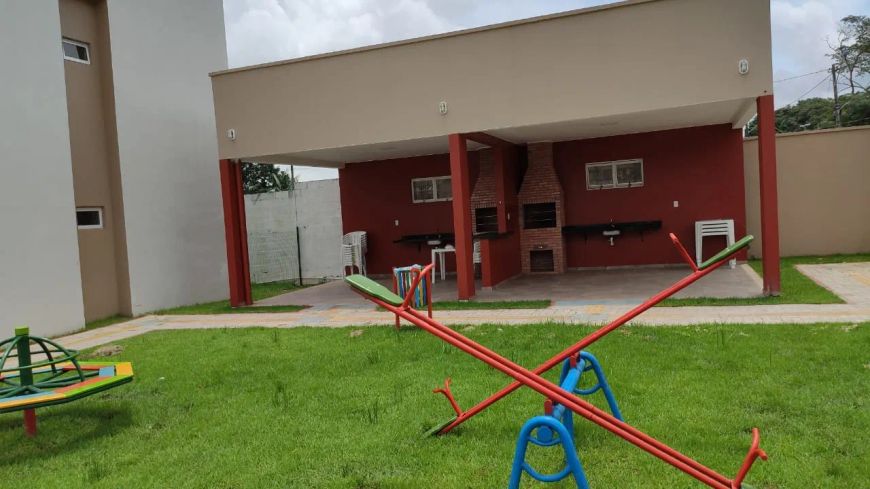 Vendo Apto com 2 Quartos, Garden com Churrasqueira, Cond. Fechado Próx. a Mário Covas