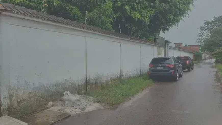 Terreno medindo 65m frente por 90m de fundos, total 5.850m², fundos muro Bougaville, Belém/PA.
