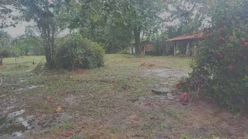 Terreno medindo 65m frente por 90m de fundos, total 5.850m², fundos muro Bougaville, Belém/PA.