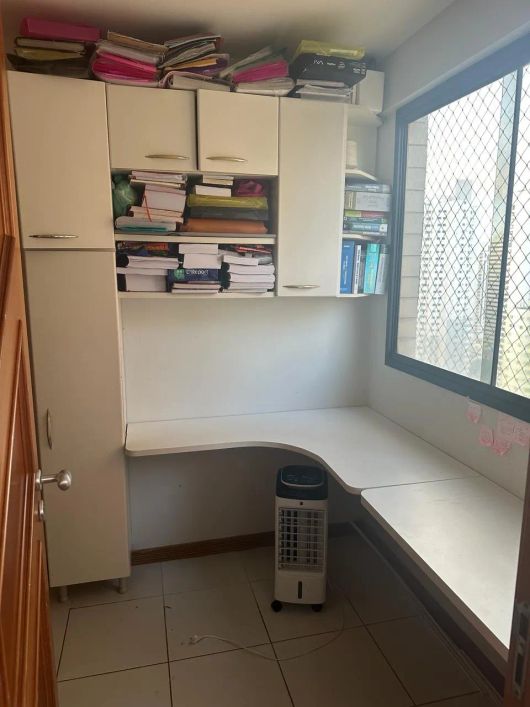 JN Vendo apartamento de três suítes e duas vagas de no centro da cidade