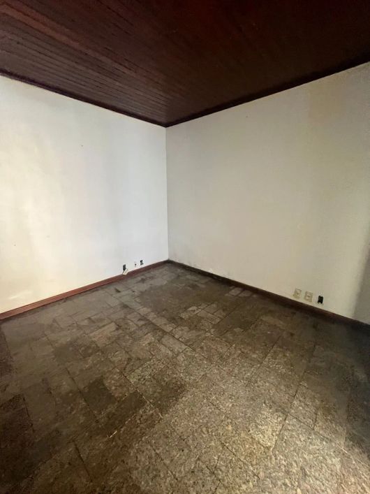Vendo Casa no Umarizal com 3 Quartos, Aceita financiamento, Apenas 1 quadra da Doca