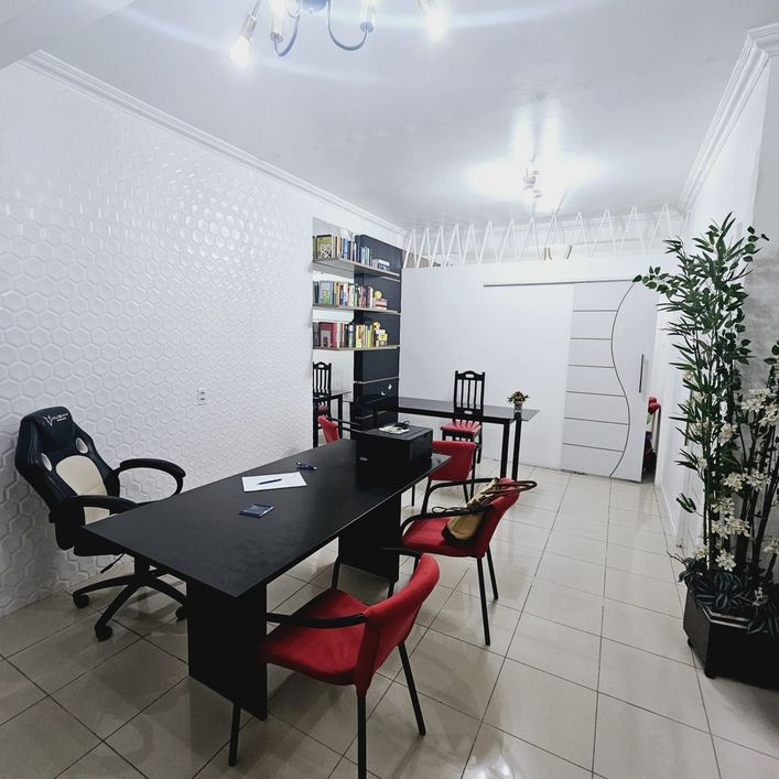 LINDA CASA - 2 Suites, Quintal, 2 Vagas, 406m2, EXCELENTE LOCALIZAÇÃO!!!