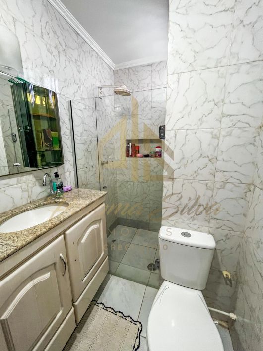 Vendo apartamento na Batista Campos de 3 quartos sendo 1 suíte e 1 vaga de garagem