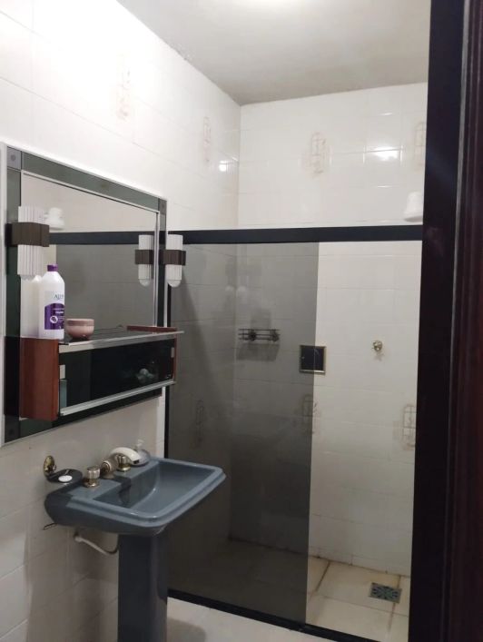 Casa para venda com 260 m² em Canudos