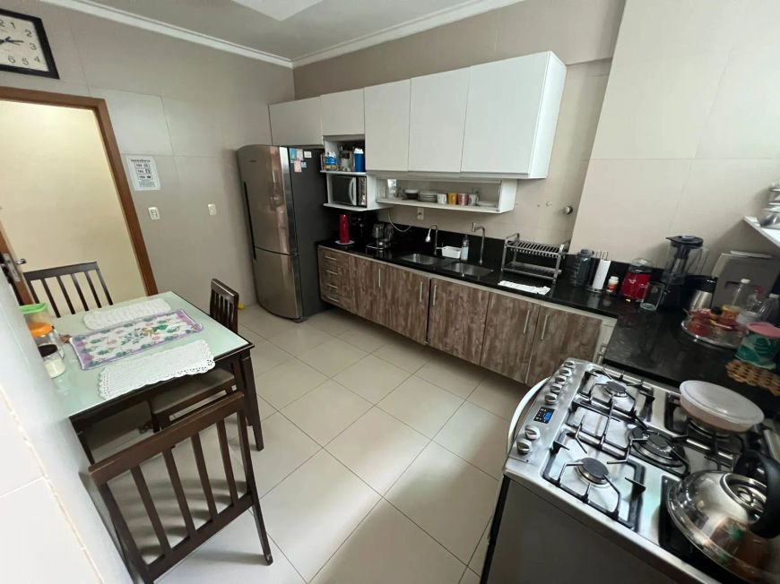 Charmoso Duplex a venda no Umarizal ( parceria) ,153m2 bem distribuídos. 3/4 sendo 2 suítes. 1 vaga.