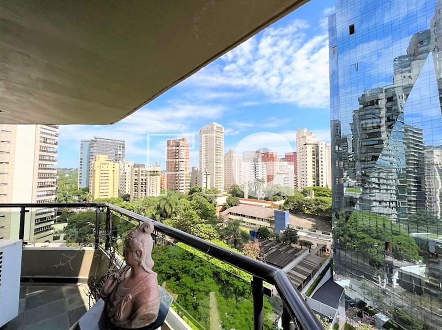 ITAIM BIBI - Venda - 220 m² - 4 Quartos (3 Suítes) - 4 Vagas