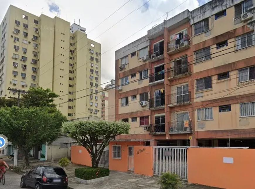 APARTAMENTO À VENDA - EDIFÍCIO DÉBORA Valor: R$ 280.000,00 (Aceita financiamento)