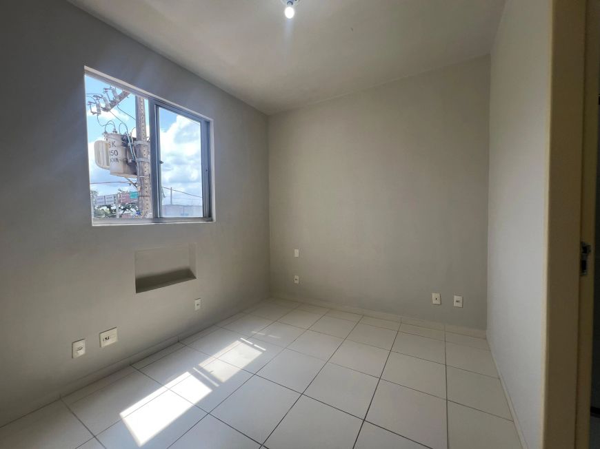 VENDO APARTAMENTO ED VERANO CLUB COM 2 QUARTOS SENDO 1 SUITE.