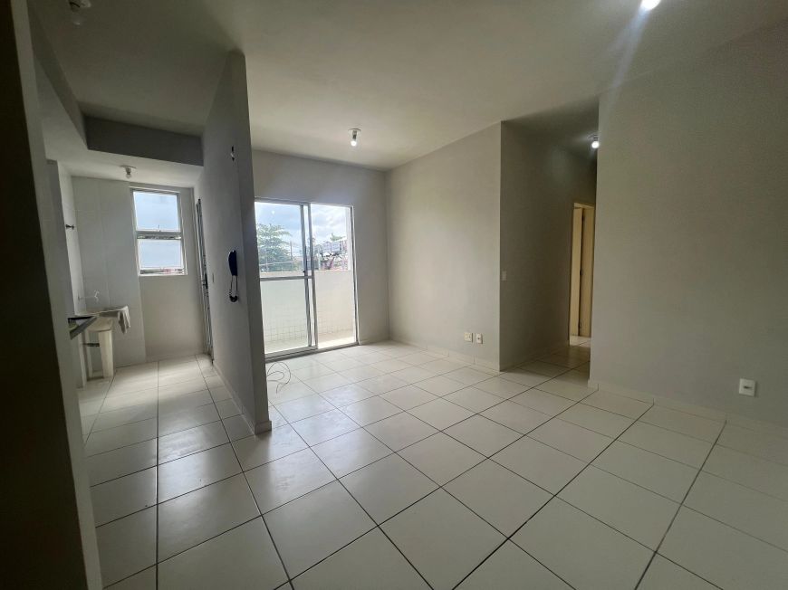 VENDO APARTAMENTO ED VERANO CLUB COM 2 QUARTOS SENDO 1 SUITE.