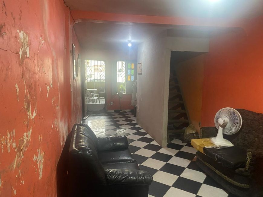 Casa para venda possui 132 metros quadrados com 4 quartos em Condor - Belém - PA