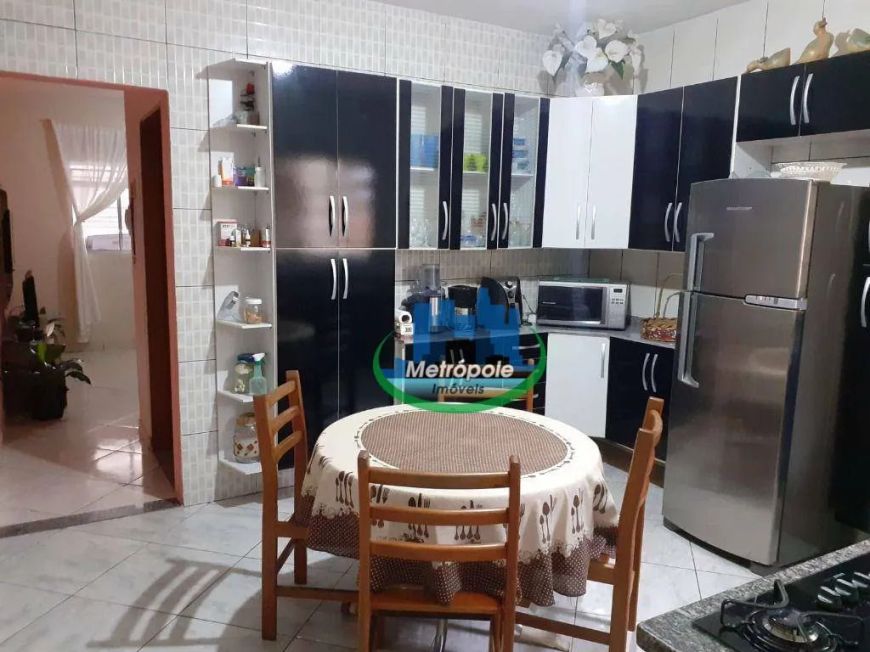 Sobrado com 4 dormitórios à venda, 90 m² por R$ 408.000,00 - Jardim Presidente Dutra - Guarulhos/SP