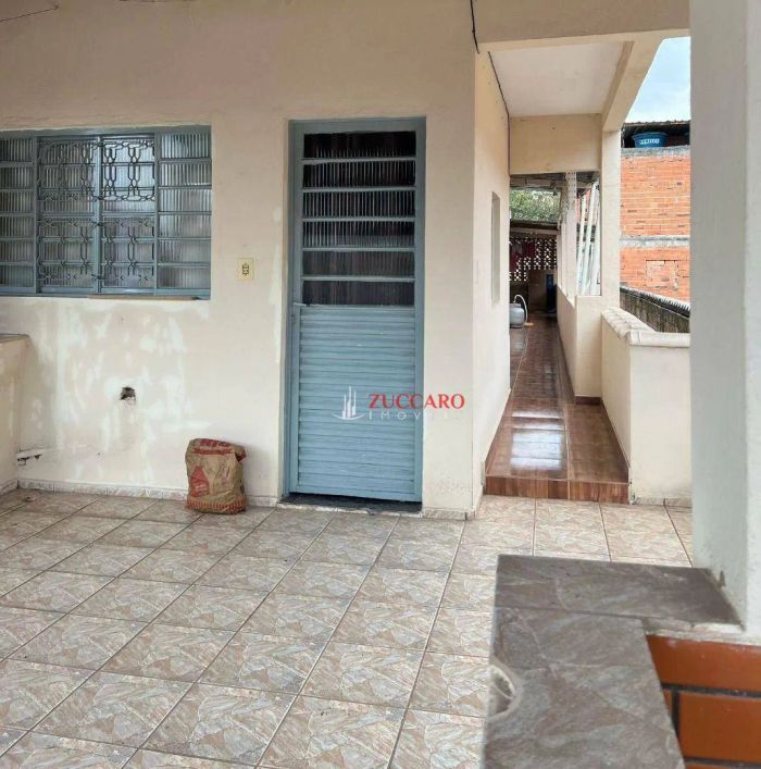 Sobrado com 3 dormitórios à venda, 298 m² por R$ 470.000,00 - Jardim Adriana - Guarulhos/SP