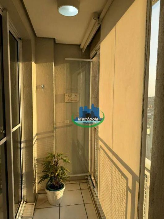 Apartamento com 2 dormitórios à venda, 52 m² por R$ 330.000 - Vila Bremen - Guarulhos/SP