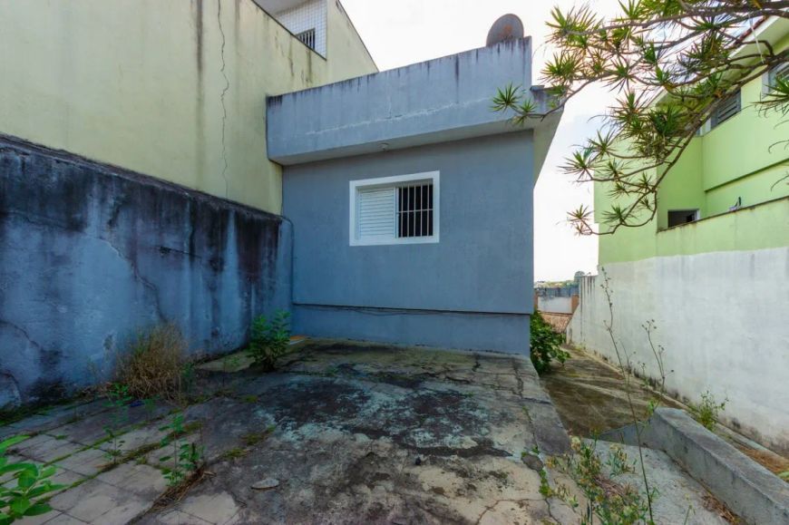 Casa tipo para venda com 3 quartos, 150m²