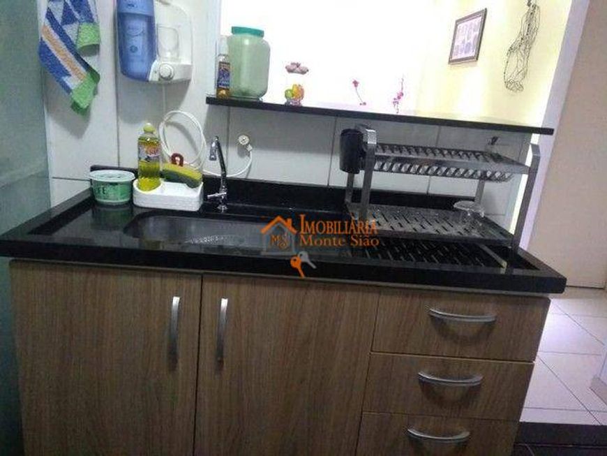 Apartamento com 2 dormitórios à venda, 45 m² por R$ 207.000,00 - Água Chata - Guarulhos/SP