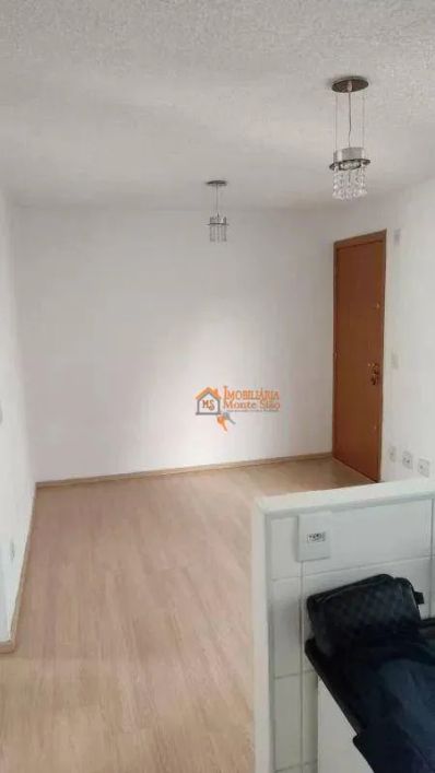 Apartamento com 2 dormitórios à venda por R$ 224.000,00 - Água Chata - Guarulhos/SP