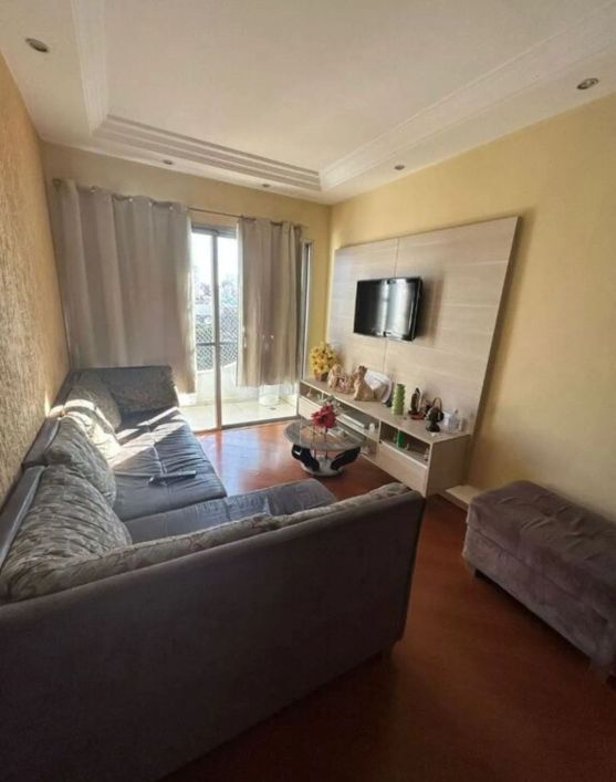 Apartamento à venda com 75m², 2 dormitórios, sacada e 1 vaga na Vila Zanardi, Guarulhos