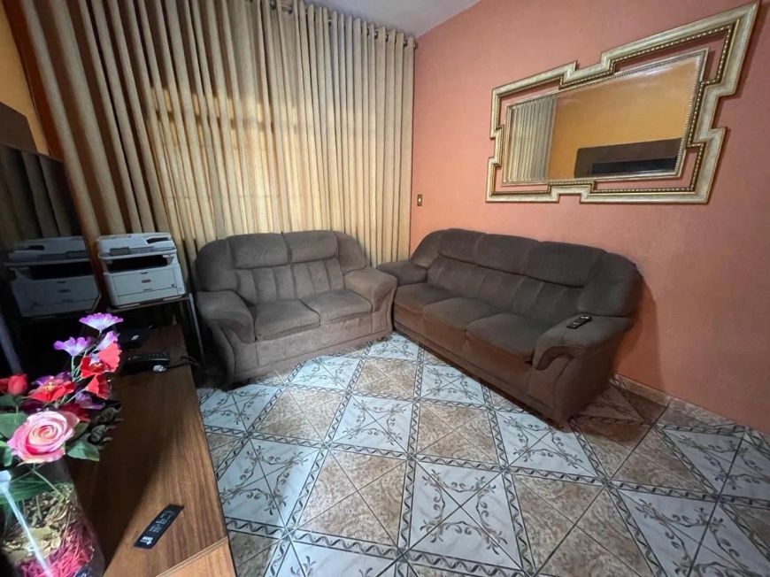 Casa Térrea com edícula para venda, no Residencial Cerconi, com 256 m², 3 vagas