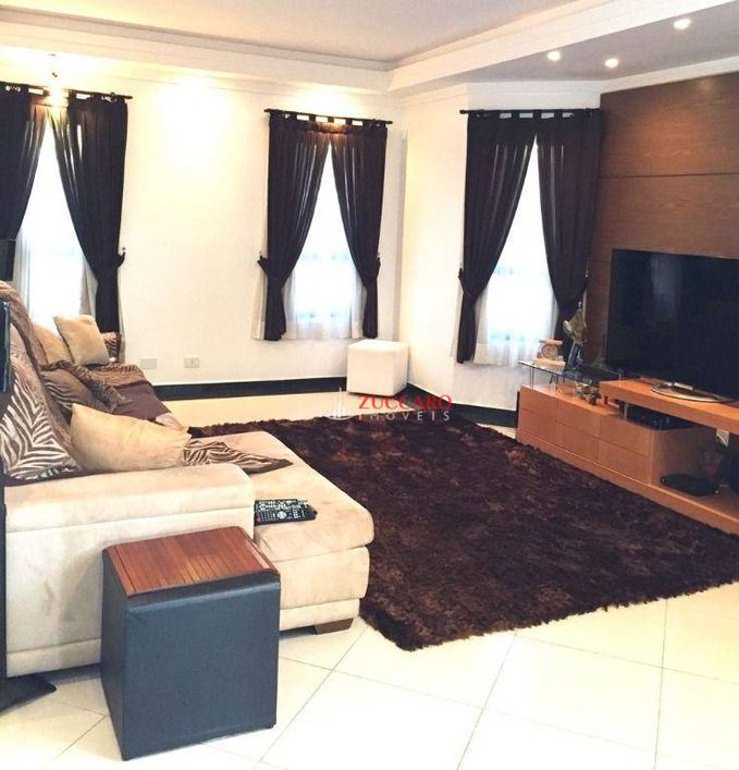 Sobrado com 3 dormitórios à venda, 180 m² por R$ 901.000,00 - Picanço - Guarulhos/SP