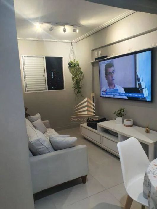 Apartamento à Venda - Edifício Via Monteiro de 60 m² com 3 dormitórios sendo 1 suíte por R$ 590.000