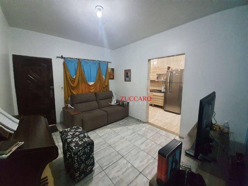 Oportunidade para investidor, 2 casas, cada uma com 2 dorm, uma com suite, area ampla de lazer, docu