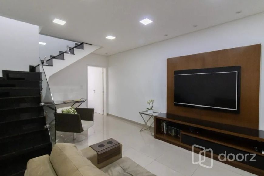 Imóvel na Duarte da Costa com 3 dormitórios e 108m²
