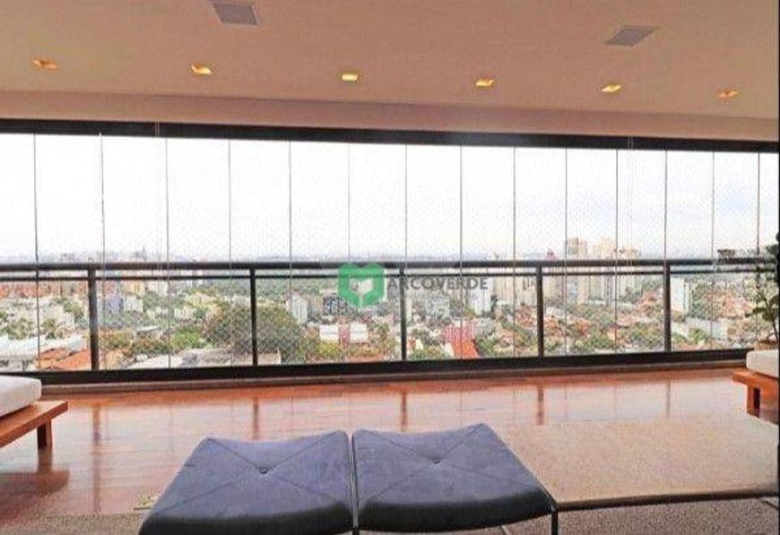 COBERTURA MARAVILHOSA NA VILA MADALENA